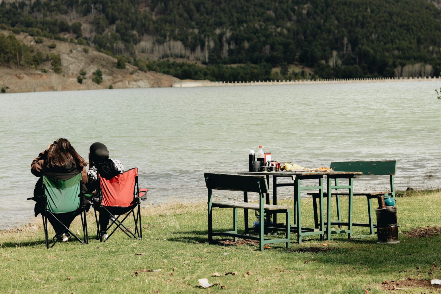 Picnic/merienda junto a ríos o arroyos de la zona: desconexión y naturaleza.