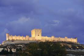 Visita al casco histórico de Peñafiel: castillo, museo, vistas.